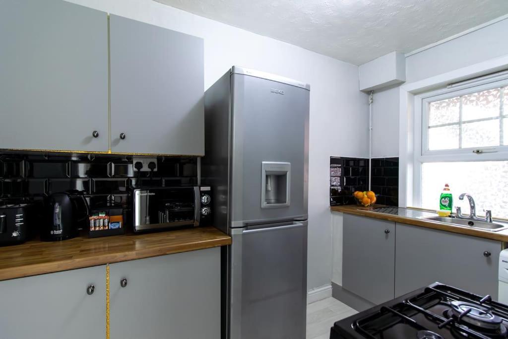 Open Mind Property - Southsea With Free Parking Portsmouth Dış mekan fotoğraf